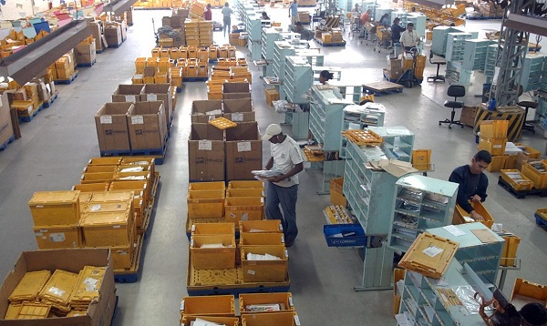 Leilão de mais de 40 mil itens esquecidos nos Correios ocorre nesta segunda-feira