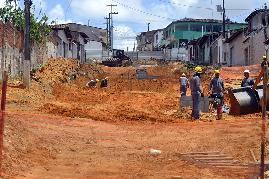 Cidades Obras na rua Mirassol devem durar mais 40 dias