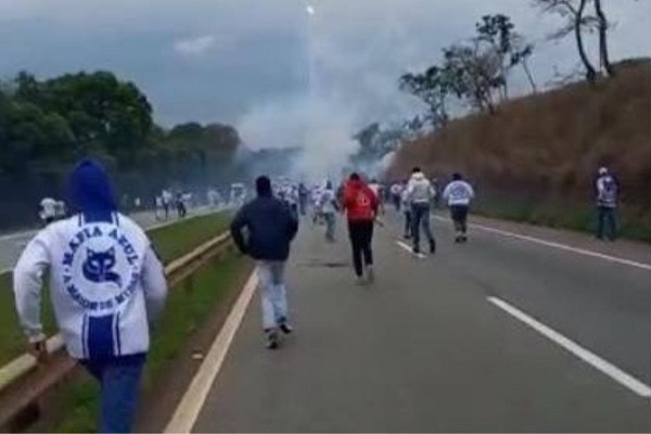 Brigas entre torcidas organizada apontam para novo modelo de violência no futebol