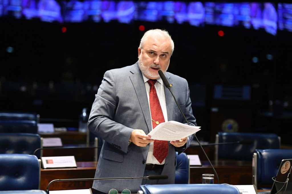 Senador do PT pede impeachment de Bolsonaro e Fabio Faria por “tentativa de tumultuarem processo eleitoral”