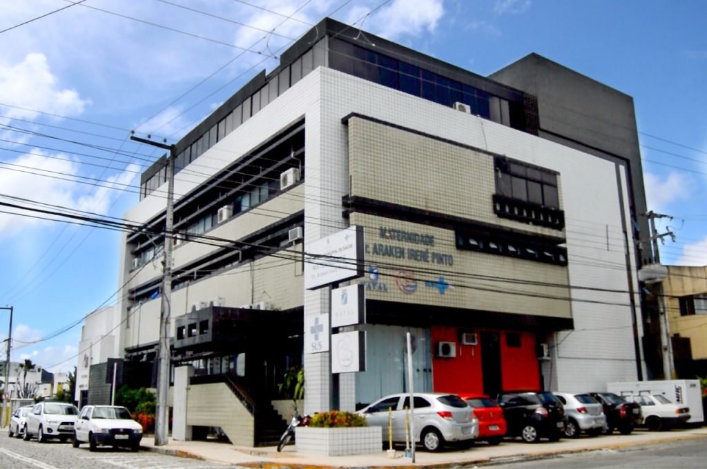 Bandidos fazem arrastão na Maternidade Dr. Araken Irerê Pinto, em Petrópolis