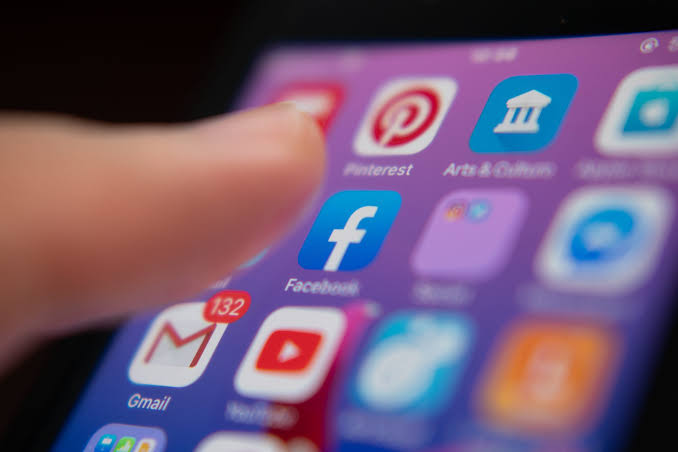 Redes sociais criticam decisão do TSE para tirar posts do ar em até 2h: “inviável”