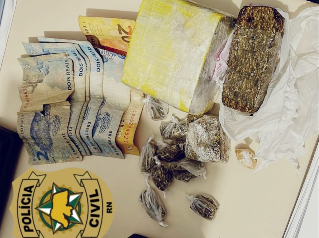Polícia Civil fecha boca de fumo e prende suspeito de tráfico de droga em Areia Branca no RN