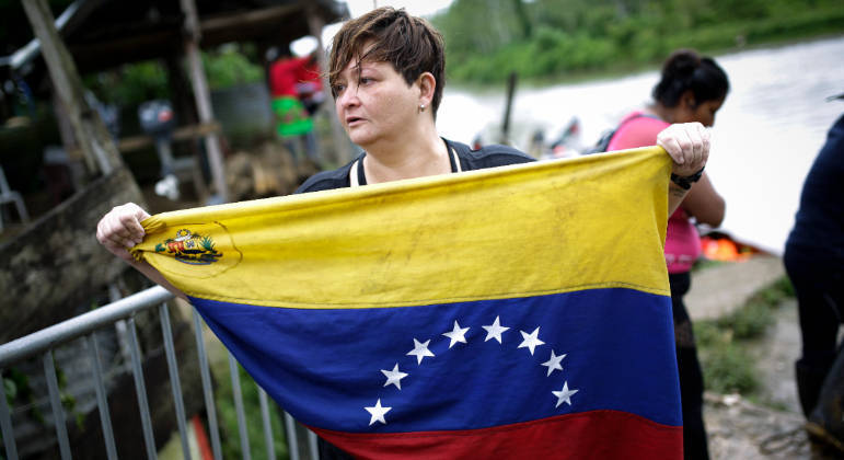 Venezuela fechou 15 rádios esta semana, diz sindicato de imprensa