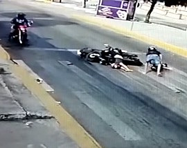 Três pessoas em duas motos se envolvem em acidente de trânsito na área central de Mossoró