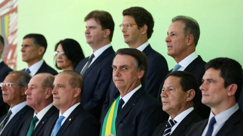 9 ex-ministros de Bolsonaro se elegeram neste domingo