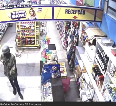 Bandidos fortemente assaltam supermercado no Vale Dourado, na Zona Norte de Natal
