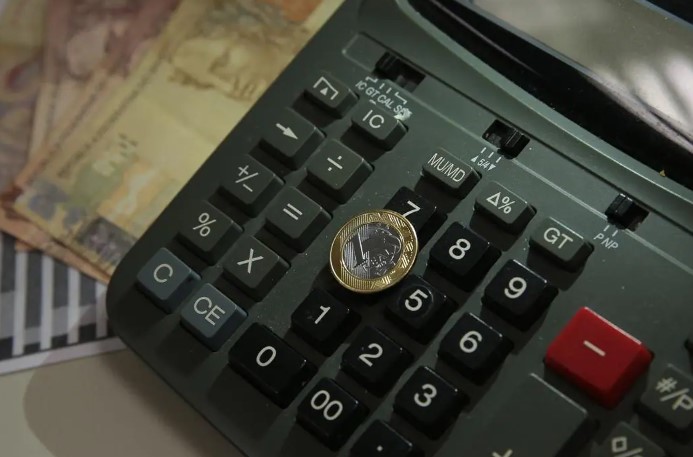 Poupança volta a ter rendimento maior que a inflação depois de dois anos