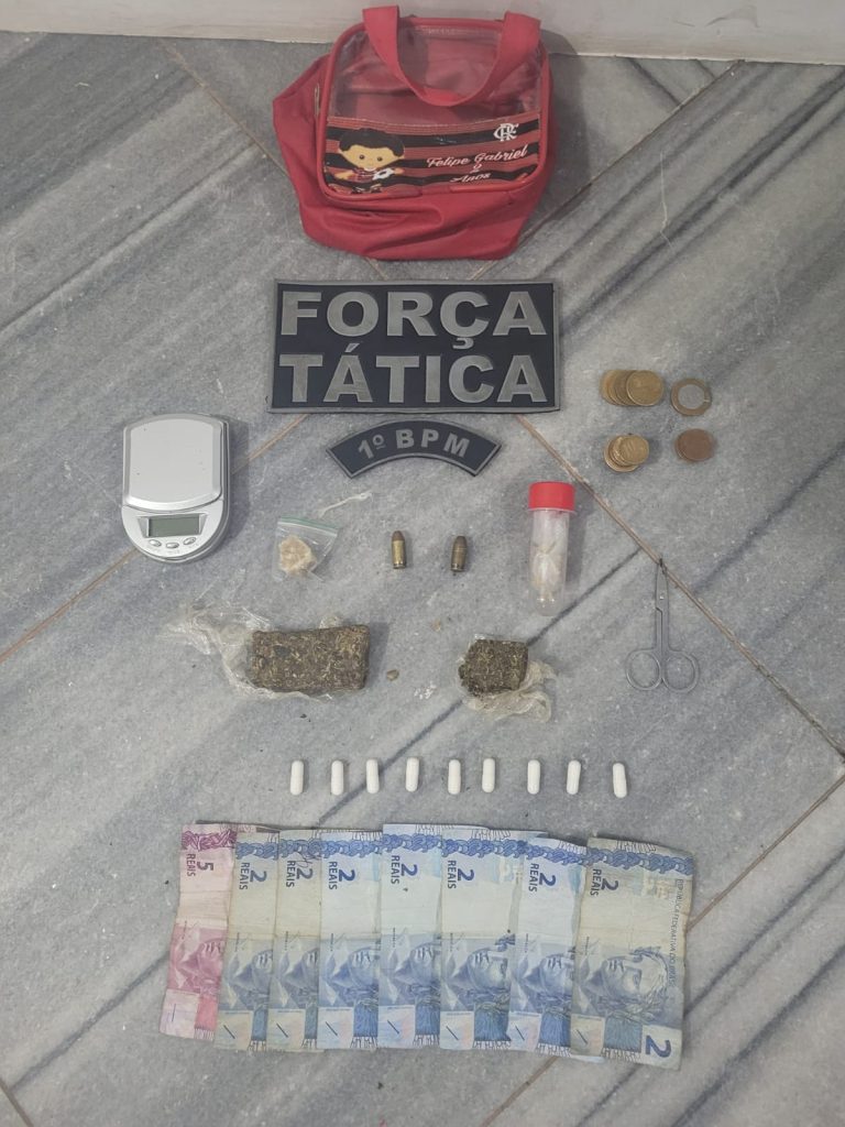 1º BPM apreende drogas no bairro Mãe Luíza