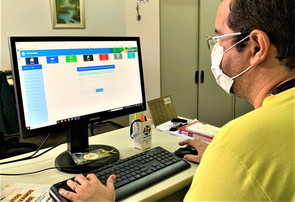 Detran orienta sobre gratuidade no processo de agendamento de serviços