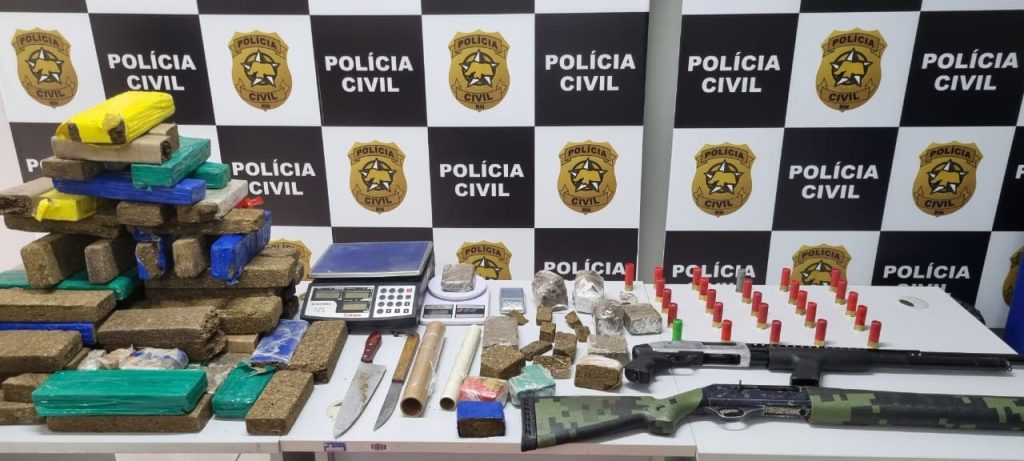 Polícia Civil deflagra operação “Faction Combat” e apreende 50kg de maconha e armas de fogo em Parnamirim