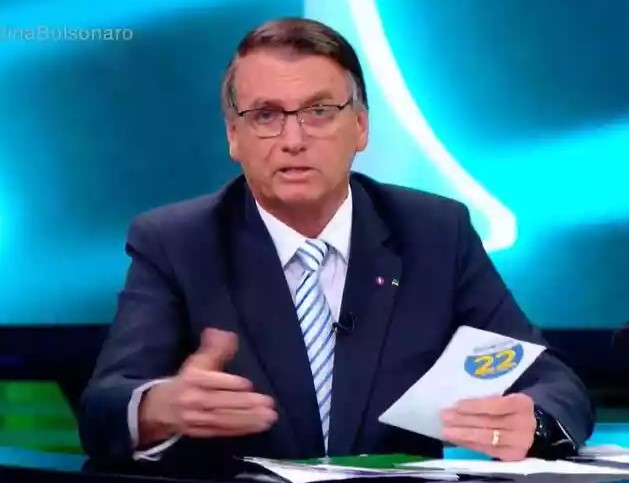 Bolsonaro anuncia “superlive” de 22 horas de duração com Neymar, Moro, governadores e líderes religiosos