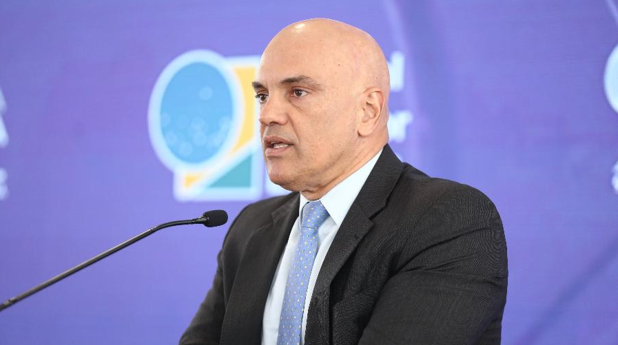 Moraes cobra informações à PF sobre abordagem contra aliado de Renan Calheiros em AL