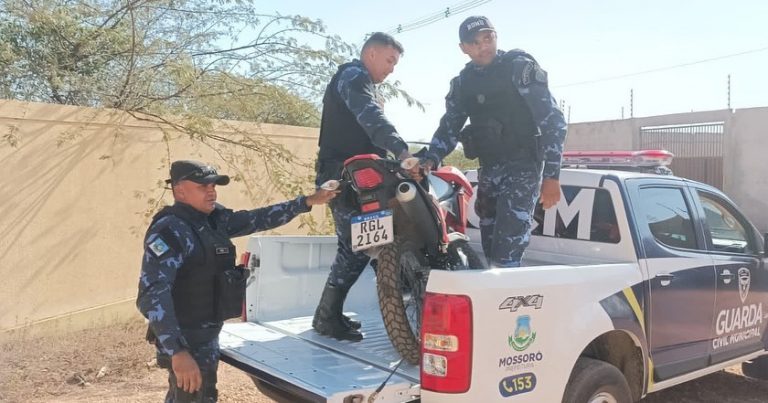 Guarda Civil Municipal encontra moto com queixa de roubo, durante patrulhamento no Alto da pelonha em Mossoró