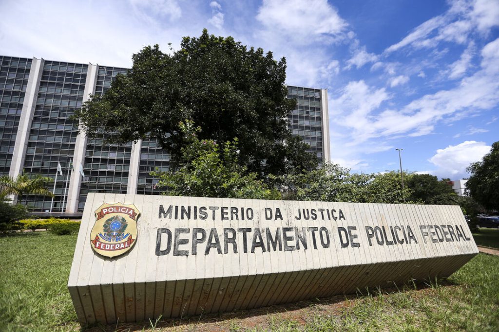 PF confirma abertura de inquérito contra institutos de pesquisa