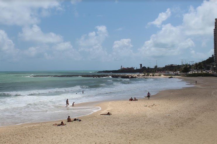 Boletim do Idema indica todas as praias próprias para banho nos 33 pontos monitorados entre Nísia Floresta e Extremoz