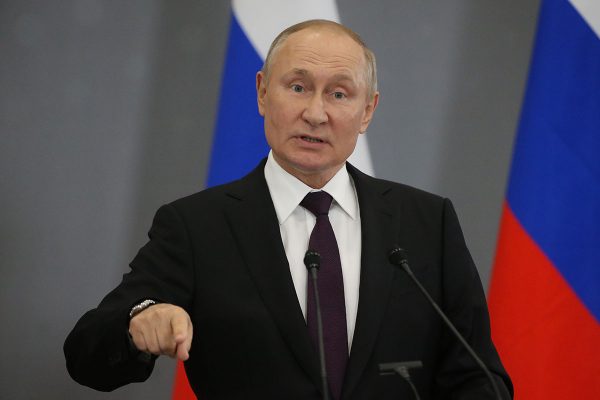 Putin impõe lei marcial nas quatro regiões anexadas da Ucrânia