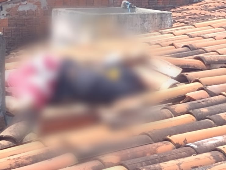 Homem é baleado, tenta fugir, mas morre em telhado de casa em Nova Cruz