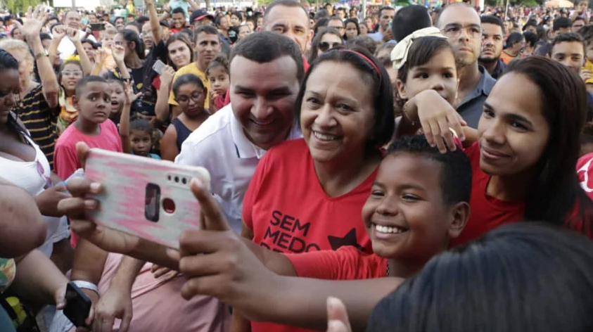 Em nota, Fátima Bezerra informa que está bem e ninguém da comitiva foi atingido pelos disparos