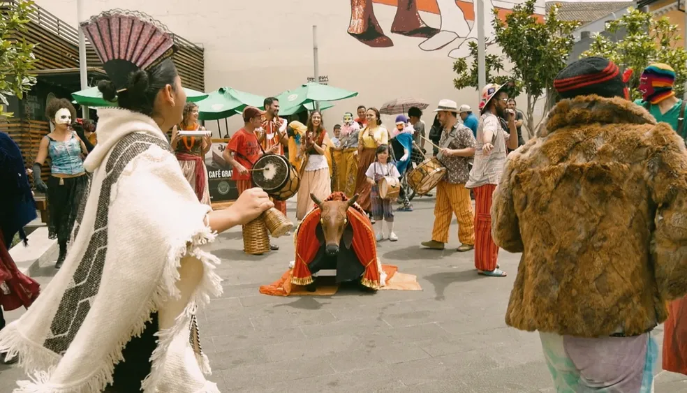 Grupo Clowns de Shakespeare exibe documentário ‘Um Filme Sem Fim’ em escolas públicas de Natal