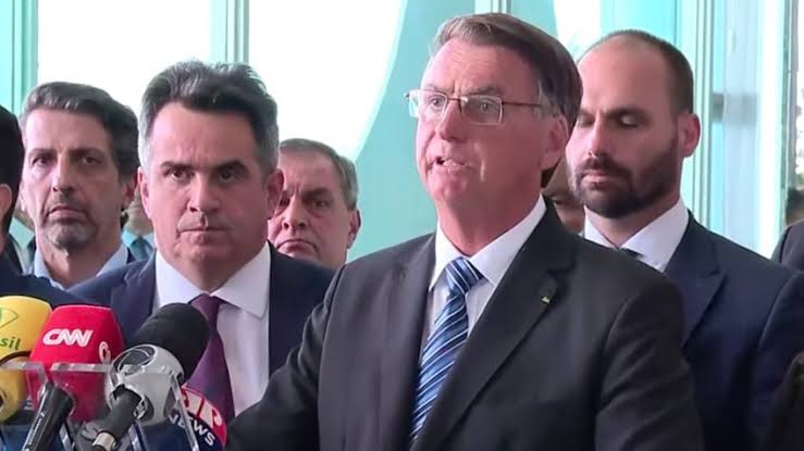 Militares comentam discurso de Bolsonaro