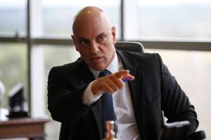 TSE sob Moraes suspende perfis sem definição de limites e critérios na lei