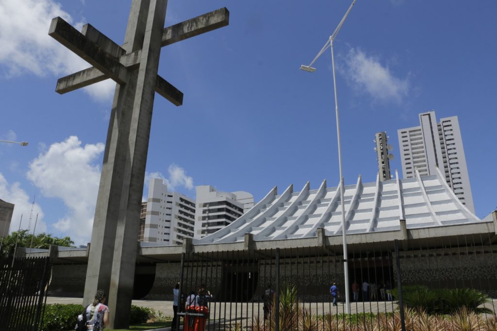 Prefeito e arcebispo de Natal assinam convênio para reforma na Catedral Metropolitana