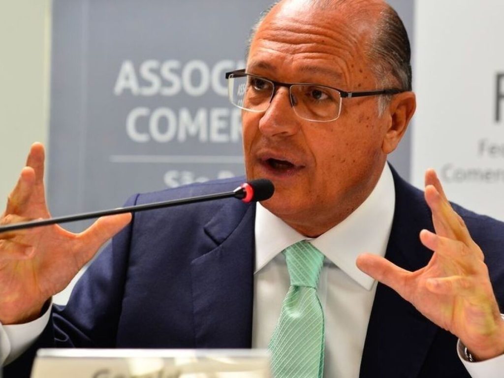 Alckmin promete agilidade em processo de transição