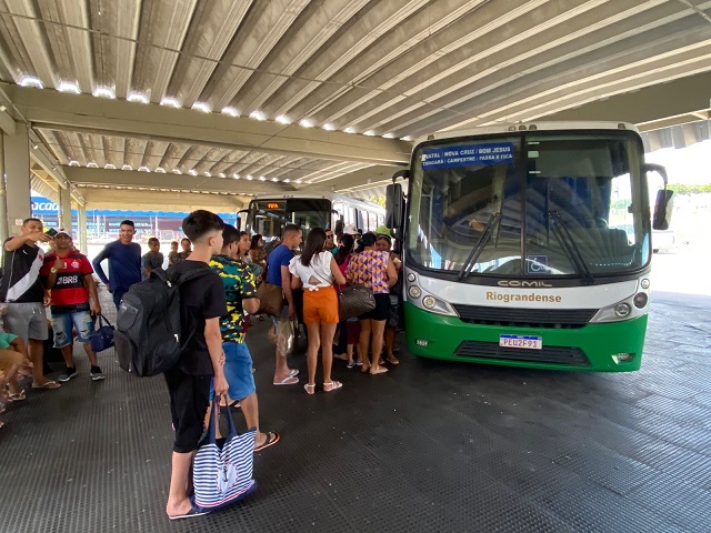 STF forma maioria para manter gratuidade a jovens de baixa renda em ônibus interestaduais