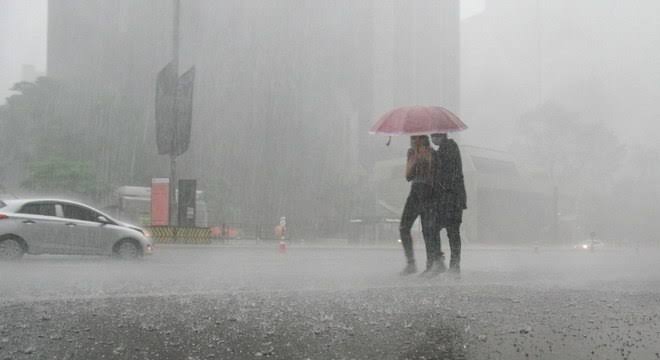 Defesa Civil alerta para chuvas intensas no Norte e Nordeste