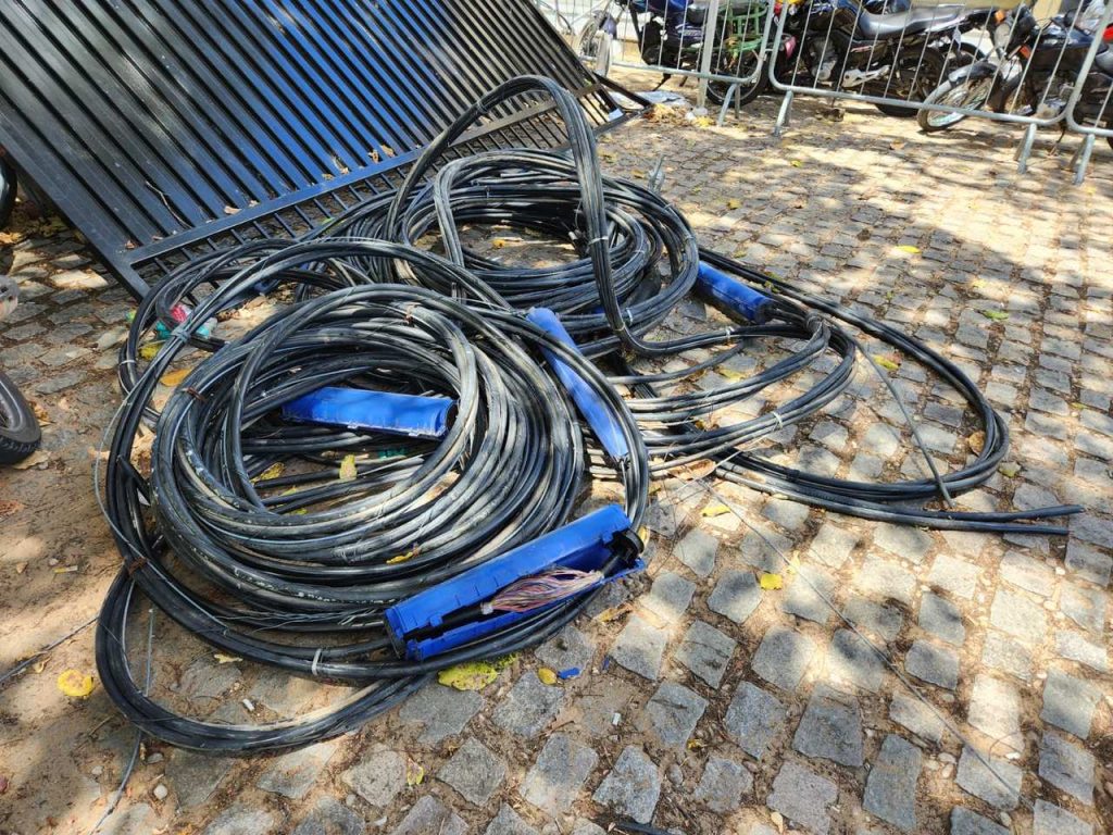 Trio é detido em Macaíba com quase 300m de cabos furtados