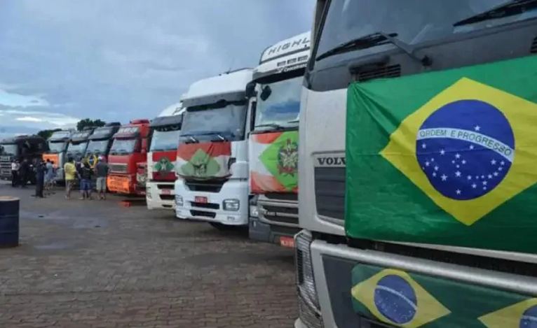 Bloqueios das rodovias já resultaram em mais de R$ 5,5 milhões em multas