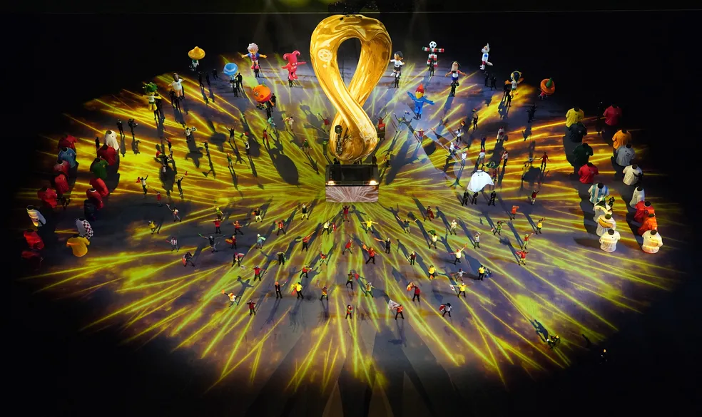 Discurso de Morgan Freeman, festa e mascotes marcam a cerimônia de abertura da Copa do Mundo 2022