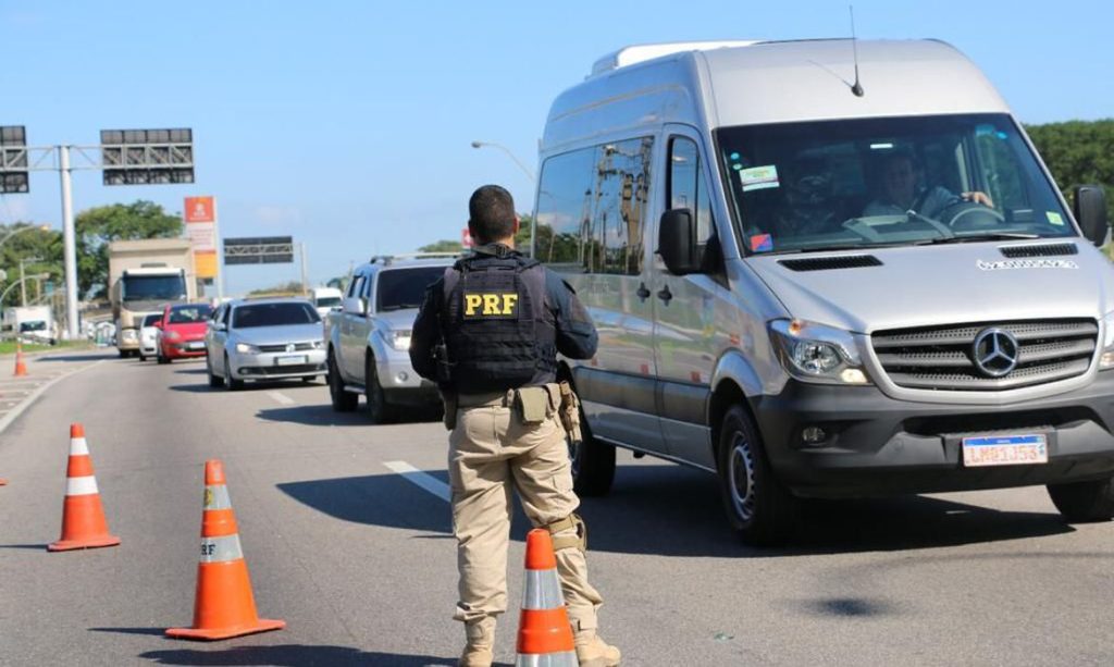 Rodovias liberadas sobem para 631, revela balanço da PRF