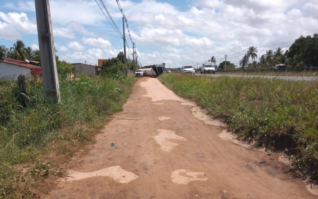 Combustível derramado de carreta atingiu área de viveiro em Goianinha, diz Idema