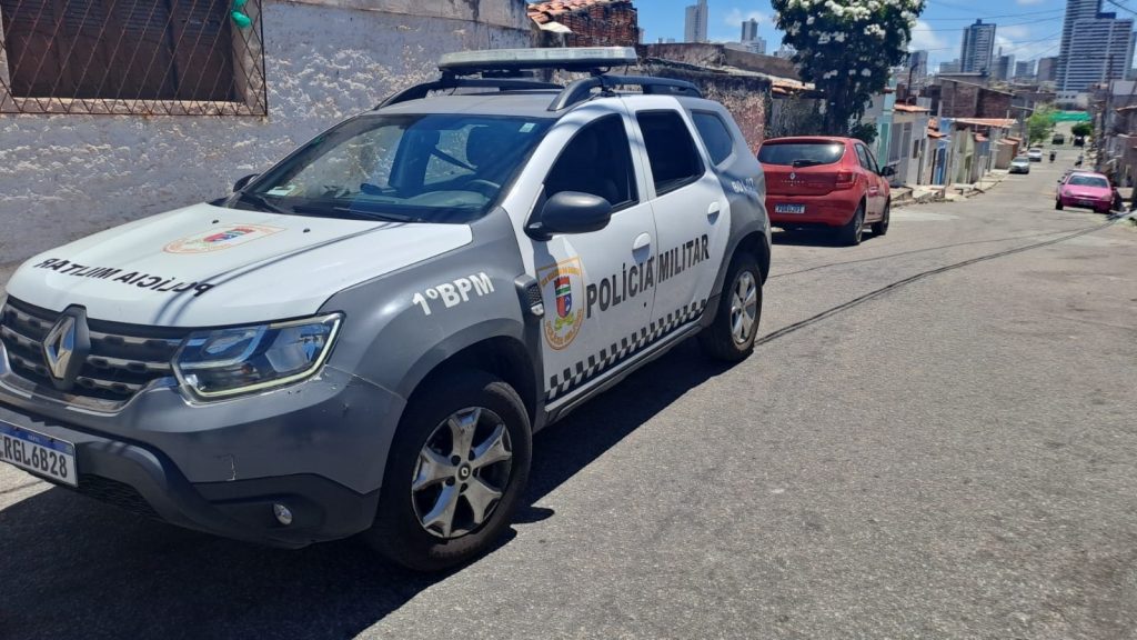 Polícia Militar recupera carro tomado de assalto de motorista por aplicativo