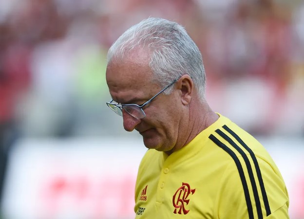 Dorival Júnior se despede do Flamengo: “Diretoria entendeu que seria momento de uma mudança”