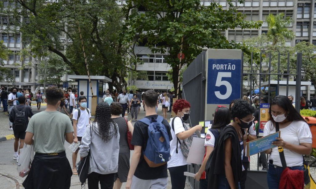 Enem: estudante com doença infectocontagiosa pode pedir reaplicação da prova