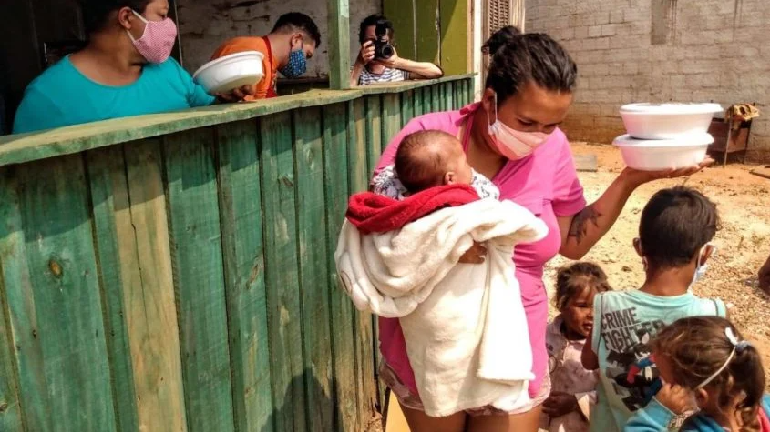 Brasil tem a maior queda da extrema pobreza na América Latina