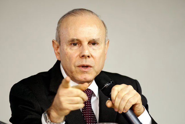 “Mostra a pior face do PT”, diz PSDB sobre declarações de Mantega