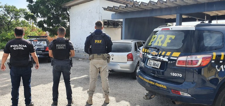 Polícia Civil prende dois irmãos suspeitos por tráfico de drogas em Mossoró