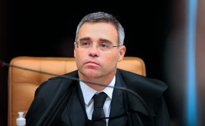 Mendonça pede mais prazo e adia julgamento no STF sobre prisão imediata após júri popular