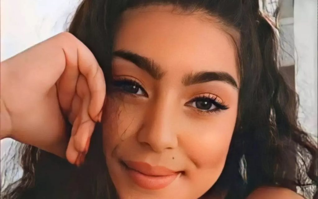 Menina de 15 anos morre após despencar de prédio tentando tirar selfie