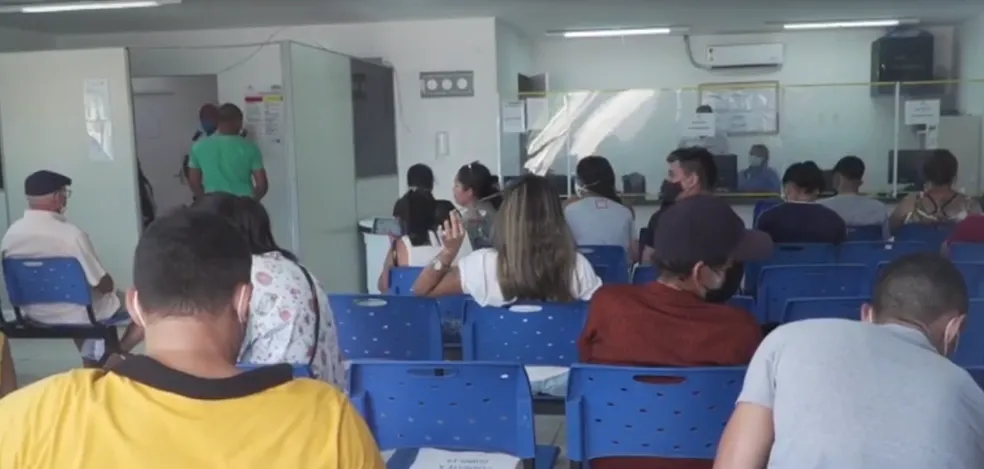 Médicos paralisam atendimentos em unidades deMédicos paralisam atendimentos em unidades de saúde de Natal por causa de atrasos em pagamentos saúde de Natal por causa de atrasos em pagamentos