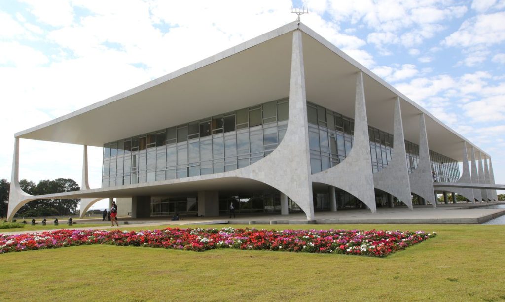 MPF pede investigação sobre “apagão” nos computadores da Presidência