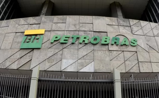 Petrobras vê lucro líquido subir 48% no terceiro trimestre de 2022