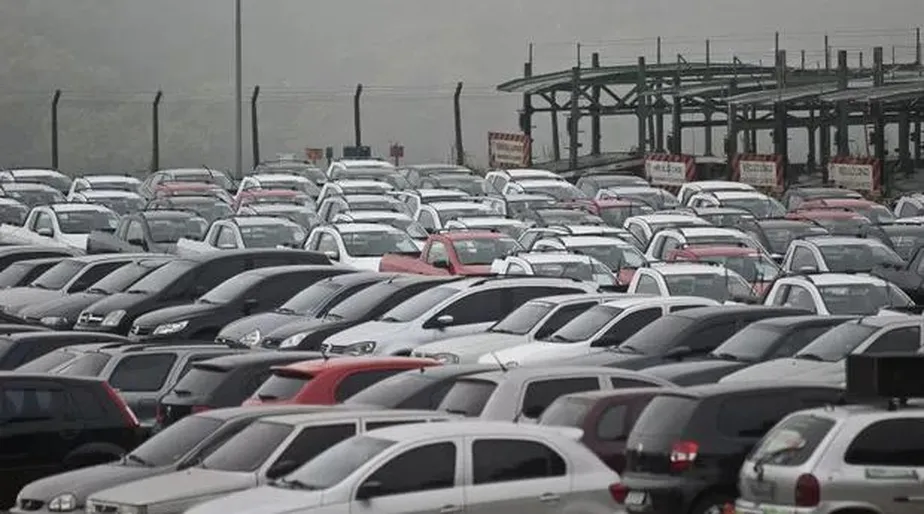 Vendas de veículos crescem 12,78% em novembro ante outubro, revela Fenabrave