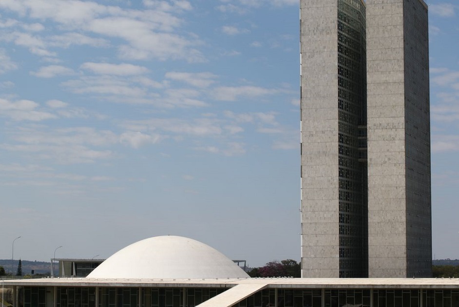 No Senado, CCJ discute a PEC da Transição