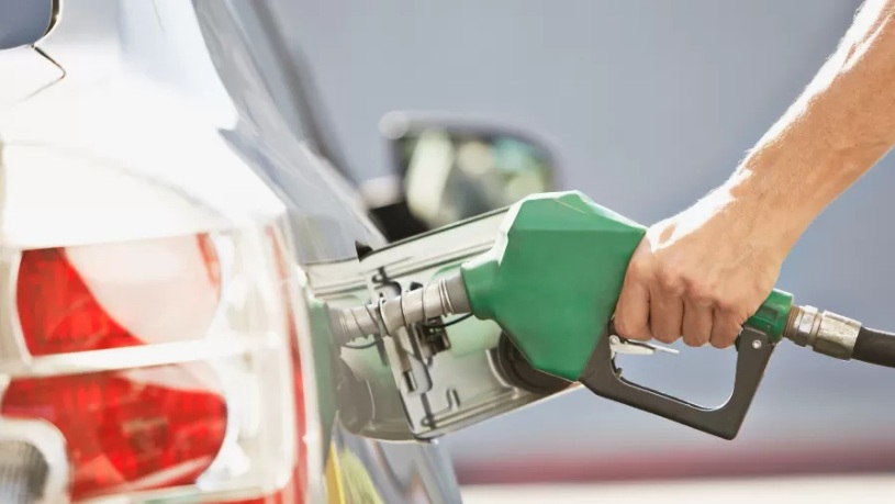 Sem desoneração, gasolina pode subir até R$ 0,90 em 1º de janeiro