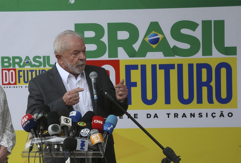 Lula deve anunciar mulheres para ministérios com verbas robustas